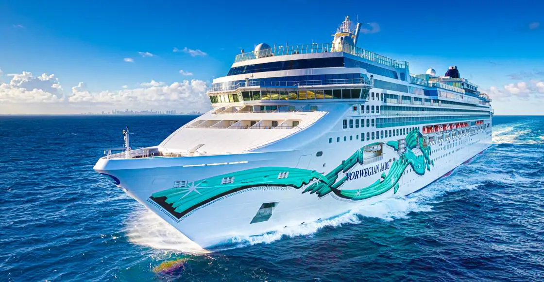 norwegian jade cruise ship current location